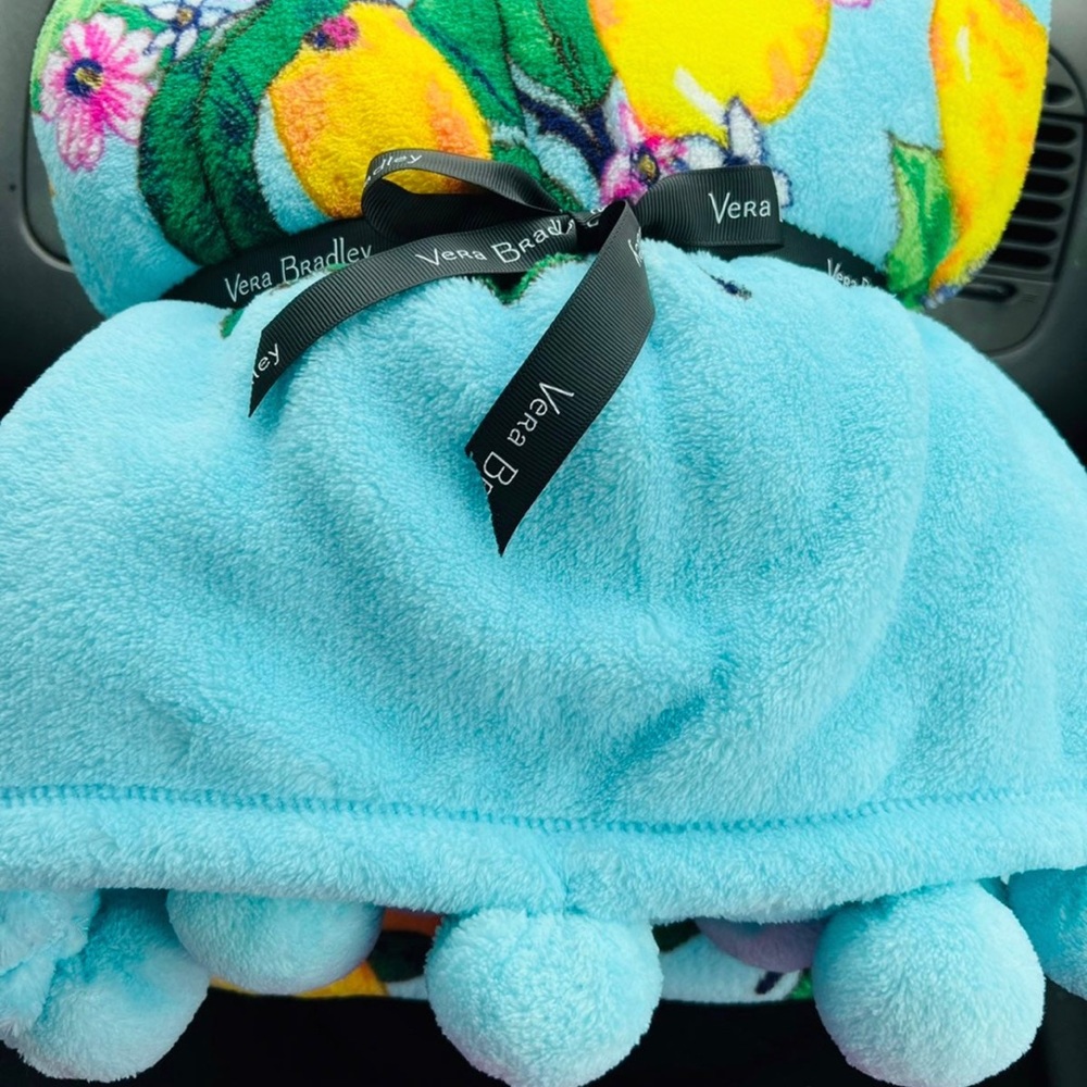 Vera Bradley NEW Whimsy Pom Throw Blanket